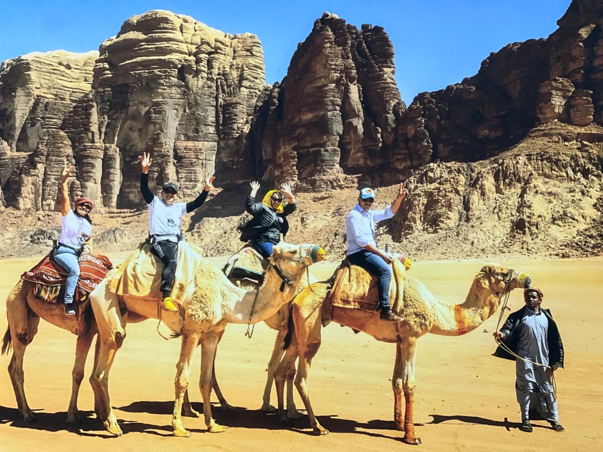 Wadi Rum Rose Luxury Camp Exterior foto